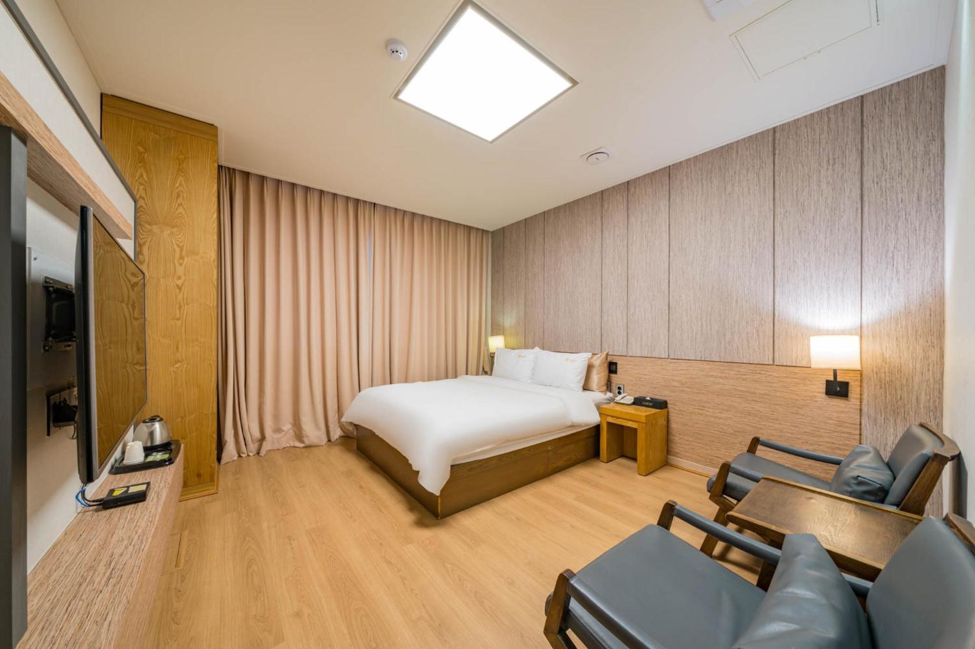 Yeosu Stay Hotel Kamer foto