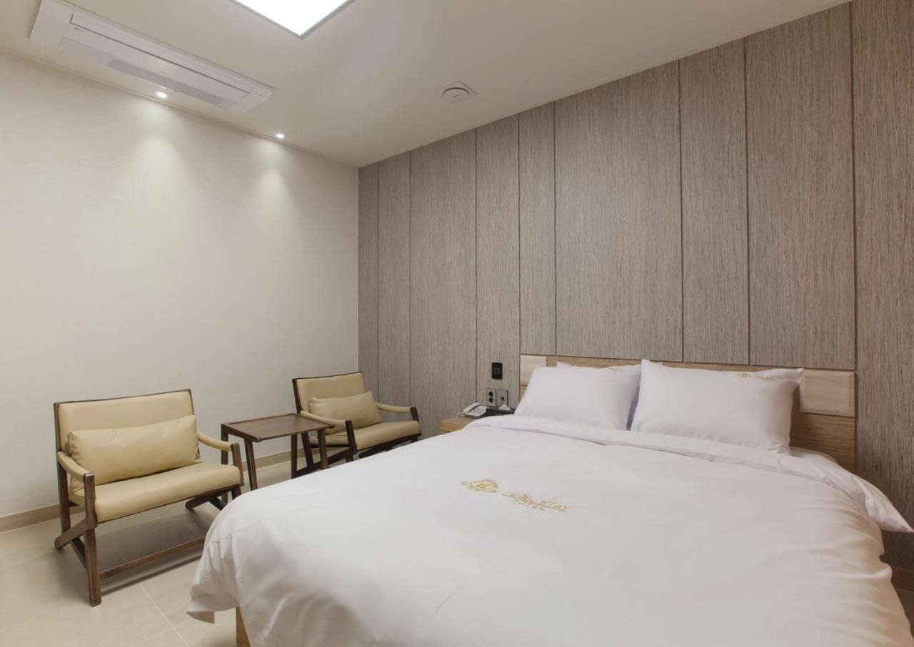 Yeosu Stay Hotel Kamer foto