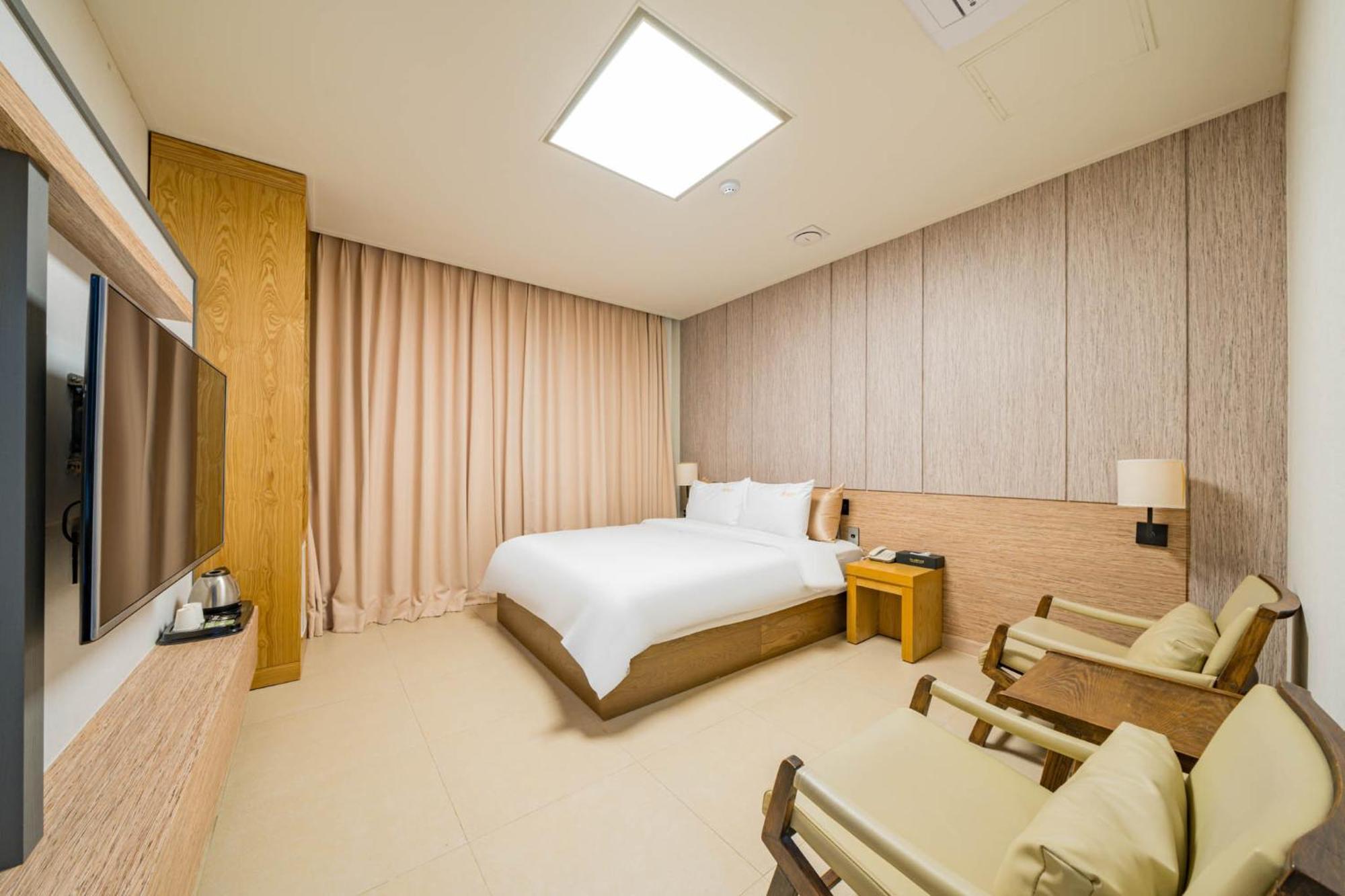 Yeosu Stay Hotel Kamer foto