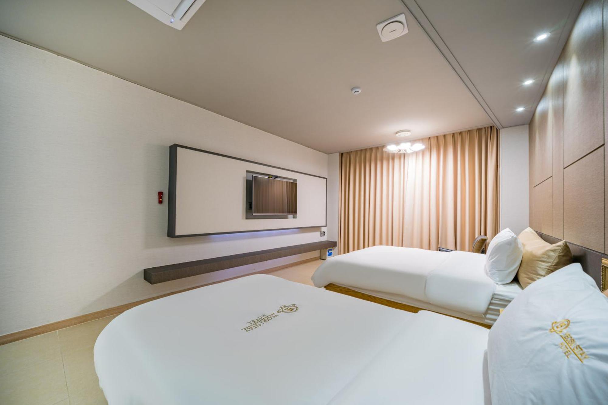 Yeosu Stay Hotel Kamer foto