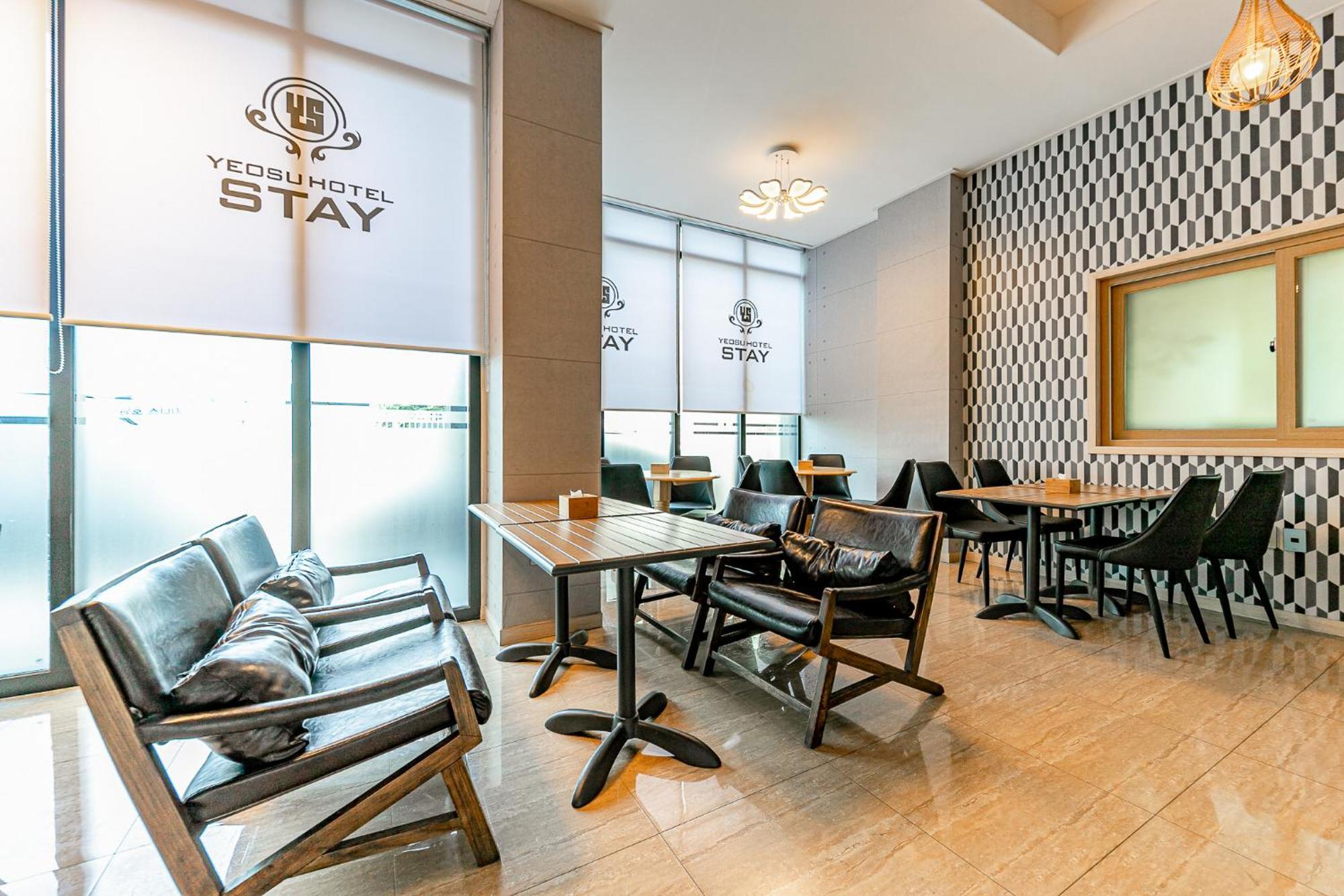 Yeosu Stay Hotel Buitenkant foto