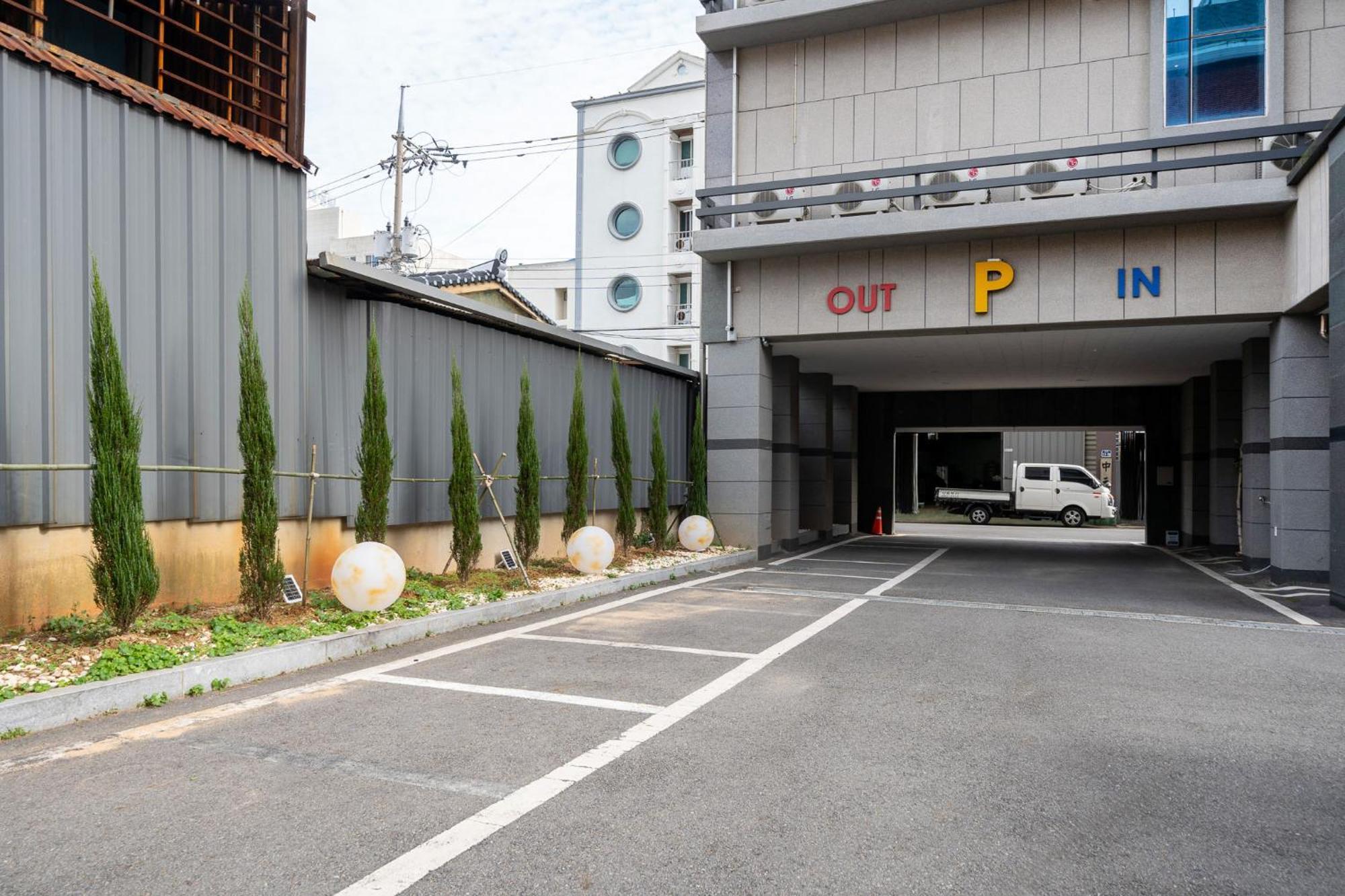 Yeosu Stay Hotel Buitenkant foto