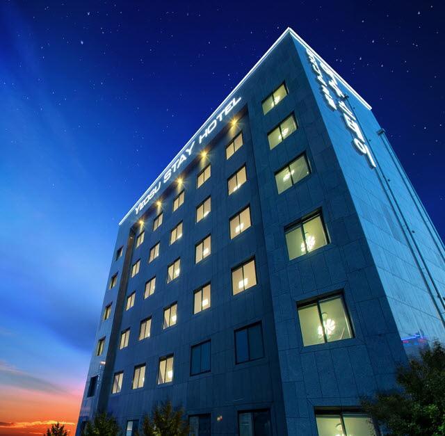 Yeosu Stay Hotel Buitenkant foto